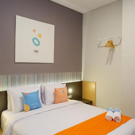Sans Hotel Good Wish Semarang Jomblang Екстер'єр фото