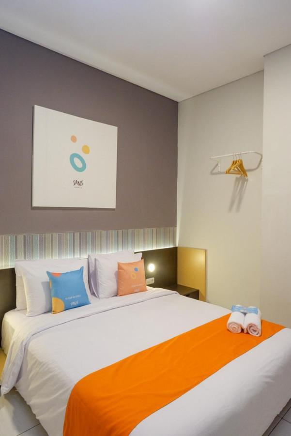 Sans Hotel Good Wish Semarang Jomblang Екстер'єр фото