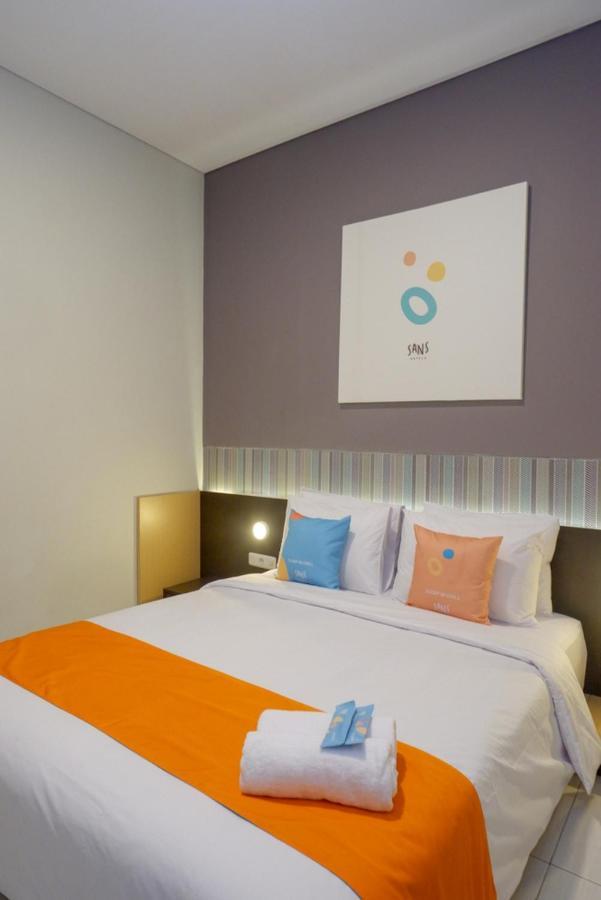 Sans Hotel Good Wish Semarang Jomblang Екстер'єр фото