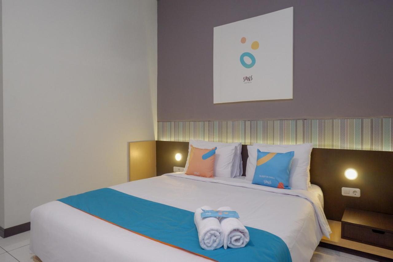 Sans Hotel Good Wish Semarang Jomblang Екстер'єр фото