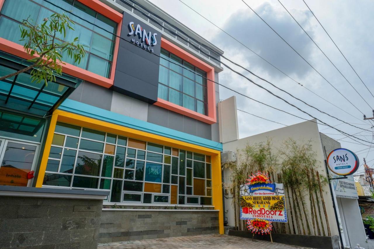 Sans Hotel Good Wish Semarang Jomblang Екстер'єр фото